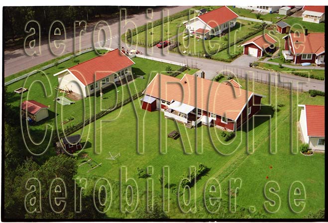 FFF 98-8910, #27. FFF 98-8910_0027 (Uppges vid kontakt med Svenska Aero-Bilder AB)